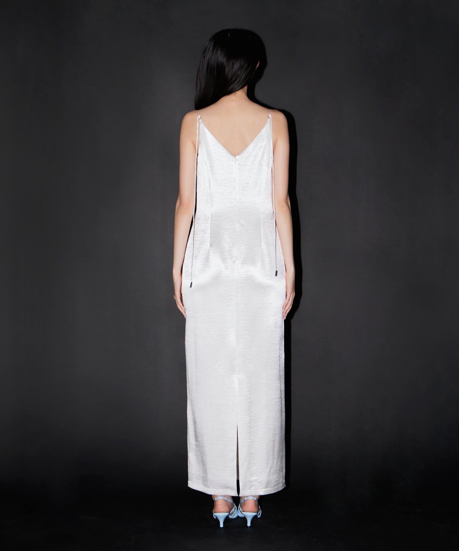 GLOSSY SATIN BACK RIBBON DRESS
