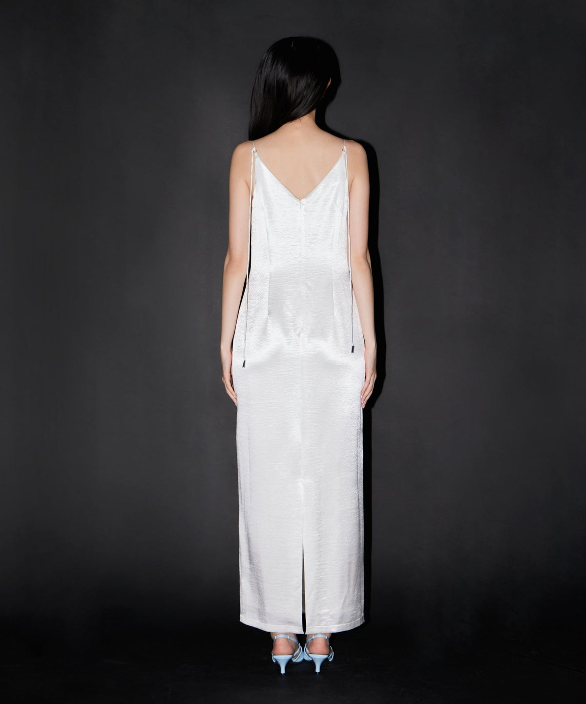 【POPUP】GLOSSY SATIN BACK RIBBON DRESS